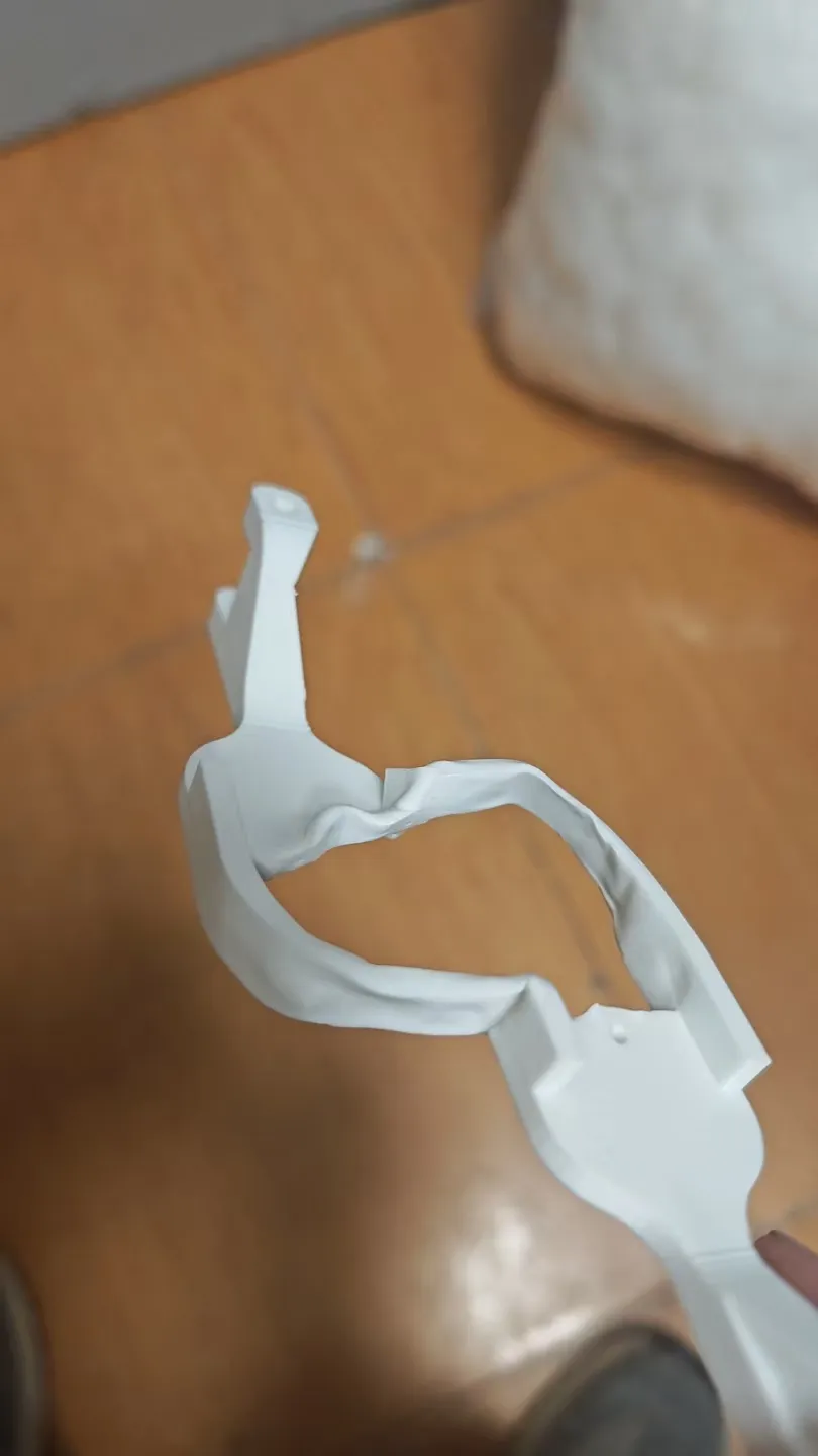 被烫弯的打印件